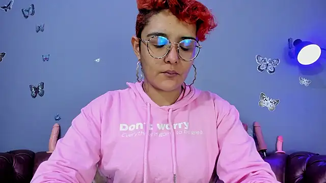 Kaira mosse online show from March 4, 11:40 am