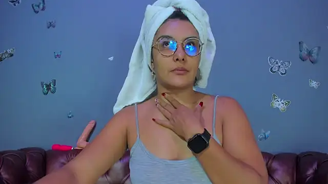 Snapshot of Kaira_mosse chatting on July 18, 11:52 am Kaira mosse online show from July 18, 11:52 am