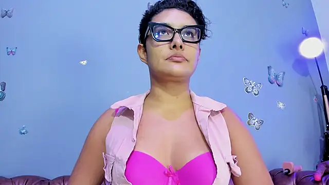 Kaira mosse online show from November 5, 12:08 pm