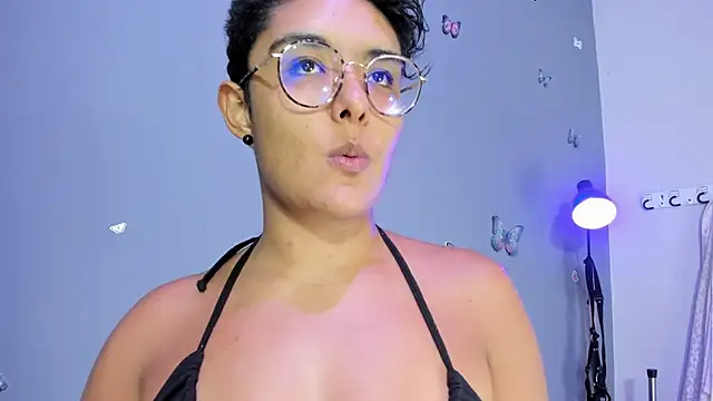 Kaira mosse online show from October 23, 12:59 pm