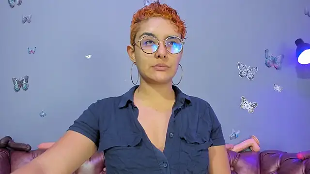 Kaira mosse online show from February 10, 11:20 am