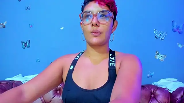 Snapshot of Kaira_mosse chatting on June 17, 12:04 pm Kaira mosse online show from June 17, 12:04 pm