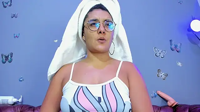 Kaira mosse online show from December 4, 11:53 am