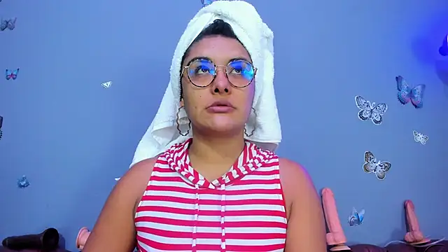 Kaira mosse online show from December 18, 11:58 am