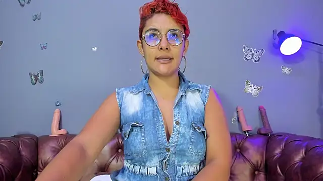 Kaira mosse online show from March 1, 12:05 pm