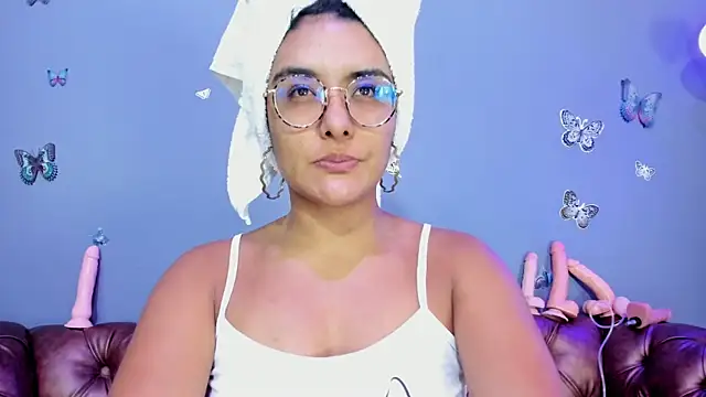 Kaira mosse online show from November 2, 9:47 am