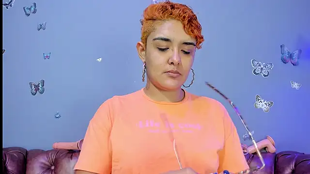 Kaira mosse online show from February 5, 12:01 pm