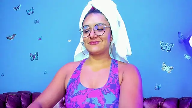 Kaira mosse online show from May 10, 11:36 am
