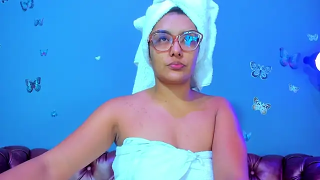 Snapshot of Kaira_mosse chatting on June 16, 11:54 am Kaira mosse online show from June 16, 11:54 am