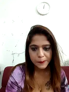 Somee77 online show from December 1, 6:35 pm