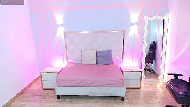 Brendda tay online show from November 30, 3:18 am