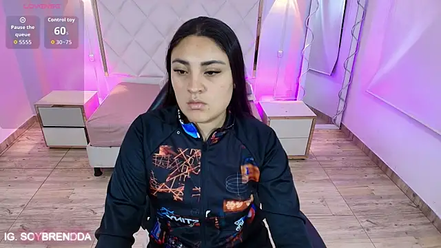 Brendda tay online show from November 13, 3:43 am