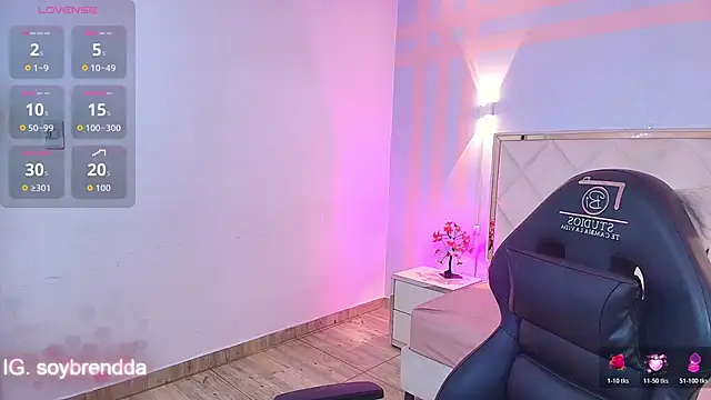 Brendda tay online show from March 12, 3:23 am