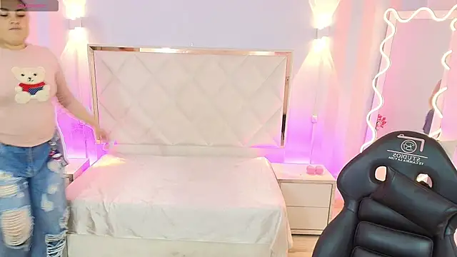 Brendda tay online show from January 17, 3:10 am