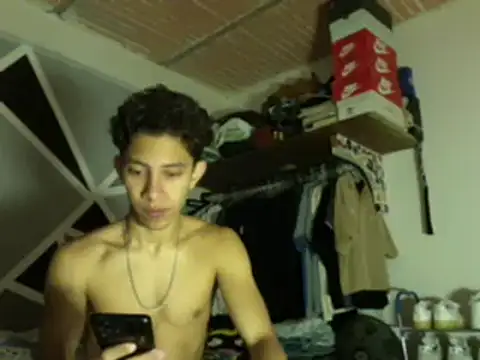 ferchitibellako online show from January 10, 8:04 pm