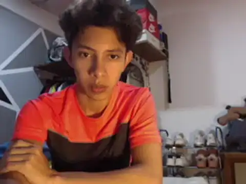 ferchitibellako online show from December 20, 3:58 am