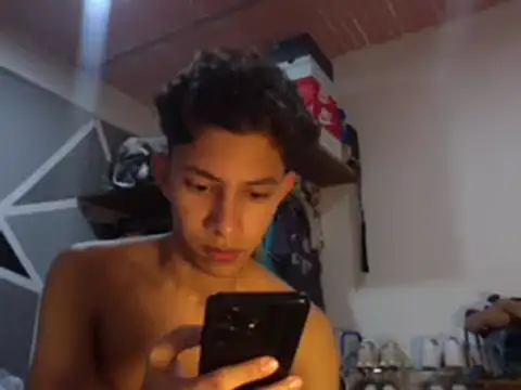 ferchitibellako online show from January 3, 4:44 am