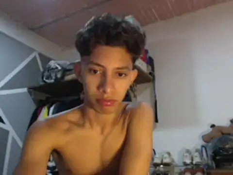 ferchitibellako online show from December 22, 6:17 am