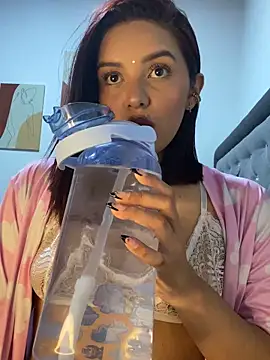 Snapshot of Melanyprada chatting on November 15, 4:38 am Melanyprada online show from November 15, 4:38 am