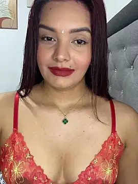 Snapshot of Melanyprada chatting on December 4, 5:17 am Melanyprada online show from December 4, 5:17 am