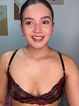 Snapshot of Melanyprada chatting on June 16, 5:18 am Melanyprada online show from June 16, 5:18 am