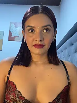 Snapshot of Melanyprada chatting on November 18, 5:22 am Melanyprada online show from November 18, 5:22 am