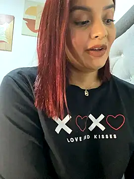 Snapshot of Melanyprada chatting on October 16, 5:05 am Melanyprada online show from October 16, 5:05 am