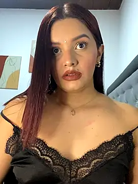 Snapshot of Melanyprada chatting on November 17, 4:05 am Melanyprada online show from November 17, 4:05 am