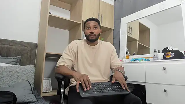 karsonmorris online show from October 25, 9:48 pm