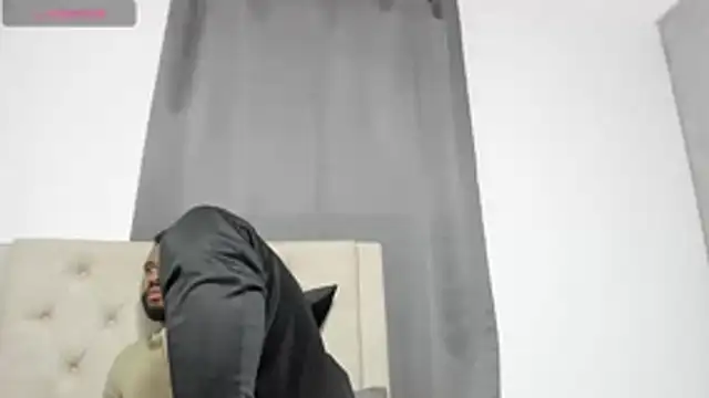 karsonmorris online show from December 1, 8:42 pm