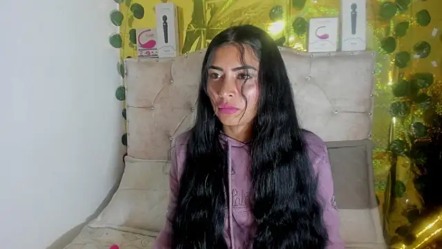 Snapshot of cristalconnorr chatting on May 1, 2:33 pm cristalconnorr online show from May 1, 2:33 pm