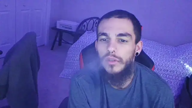 Snapshot of XMeF10 chatting on February 16, 8:55 pm XMeF10 online show from February 16, 8:55 pm