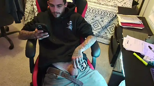 Snapshot of XMeF10 chatting on February 12, 11:09 pm XMeF10 online show from February 12, 11:09 pm