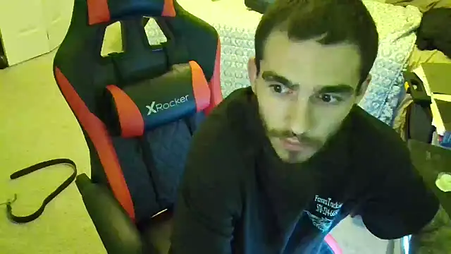 Snapshot of XMeF10 chatting on February 19, 12:03 am XMeF10 online show from February 19, 12:03 am