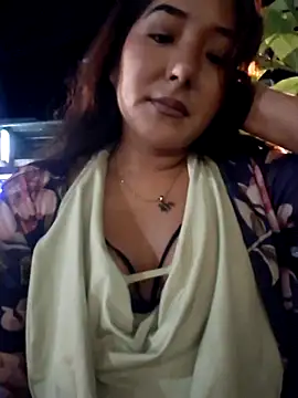 yarely9 online show from May 16, 3:38 am