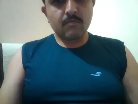 Akhil3290 online show from April 8, 3:02 pm