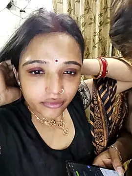 Snapshot of Dirty_couple_11 chatting on February 17, 8:27 pm Dirty couple 11 online show from February 17, 8:27 pm