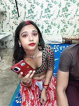 Snapshot of Dirty_couple_11 chatting on February 25, 8:36 am Dirty couple 11 online show from February 25, 8:36 am