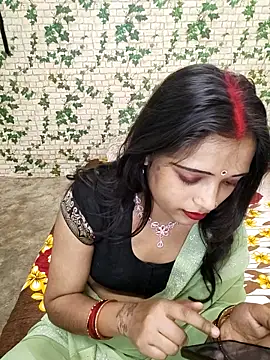 Snapshot of Dirty_couple_11 chatting on February 18, 8:27 am Dirty couple 11 online show from February 18, 8:27 am