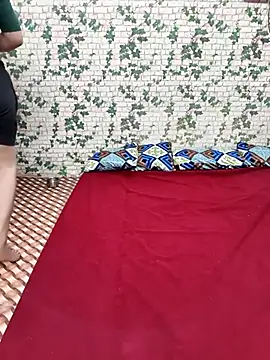 Snapshot of Dirty_couple_11 chatting on December 15, 8:53 am Dirty couple 11 online show from December 15, 8:53 am