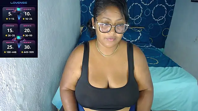 miajoseph  online show from April 26, 3:37 am