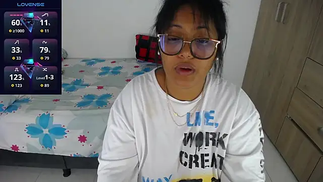 miajoseph  online show from September 29, 3:57 am