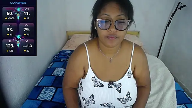 miajoseph  online show from March 24, 4:01 am