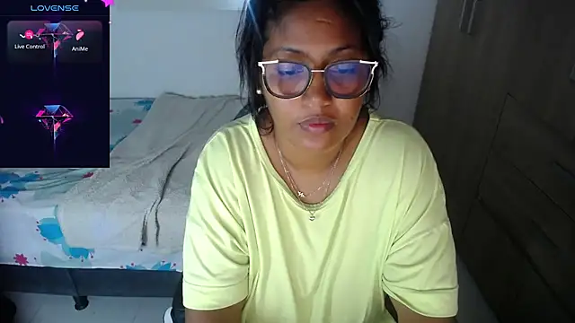 miajoseph  online show from February 27, 5:07 am