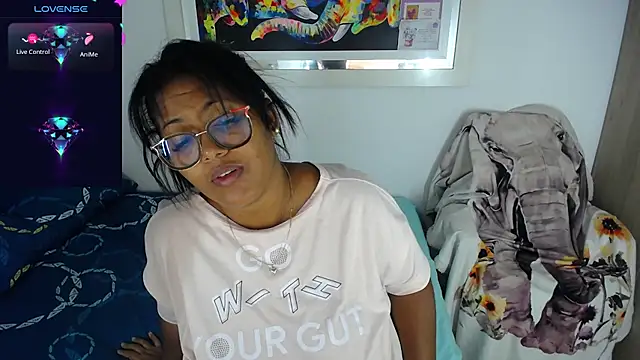 miajoseph  online show from March 19, 4:47 am