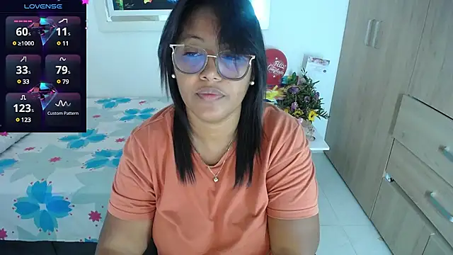 miajoseph  online show from February 17, 7:44 pm