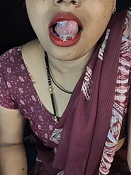 Shivani Mumbai85 online show from February 24, 5:25 pm