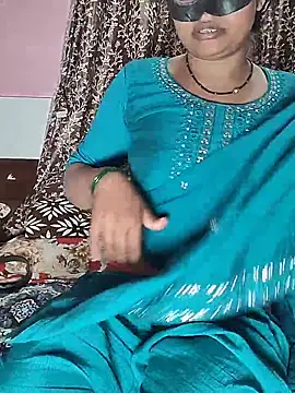 Shivani Mumbai85 online show from February 8, 9:18 am