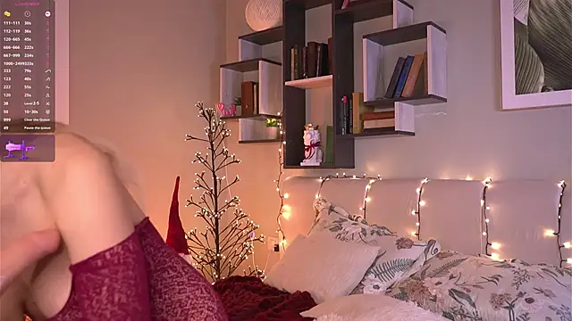 MiaBanger online show from December 18, 3:38 pm