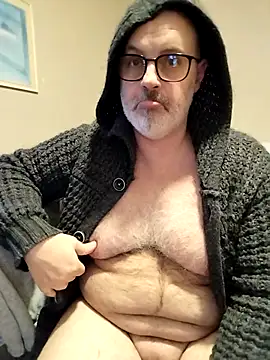 Snapshot of fatbaronetto chatting on October 30, 8:39 pm fatbaronetto online show from October 30, 8:39 pm